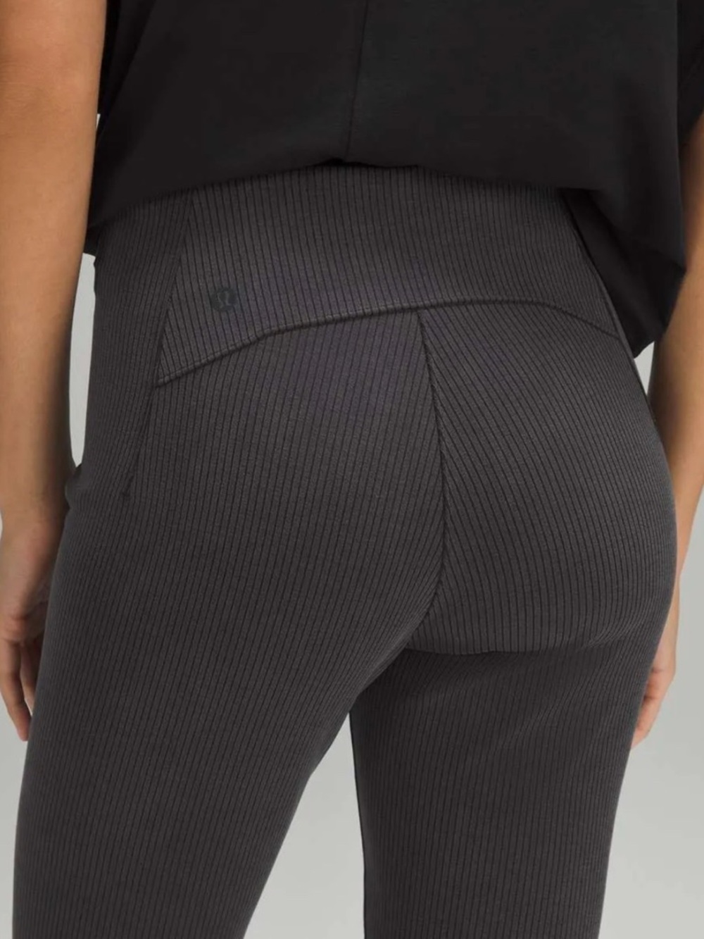 Lululemon Grey Ribbed Softstreme Zip-Leg High-Rise Cropped Pants 25" Size 14 - Picture 3 of 9